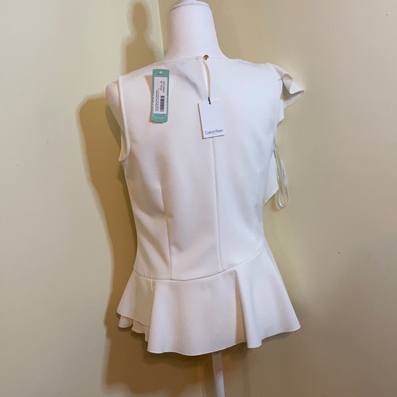 [Calvin Klein] Kanabe Ruffle Detail Knit Top - Picture 4 of 13